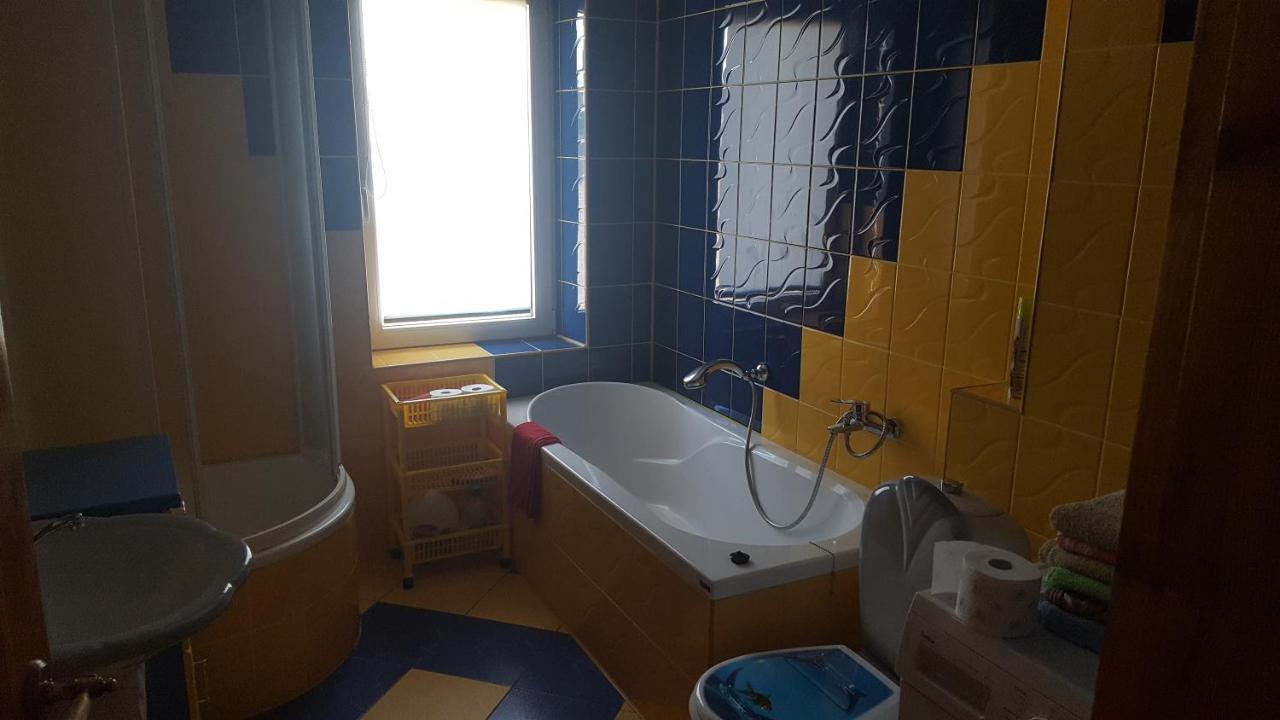 Roza Apartment Zelistrzewo ภายนอก รูปภาพ