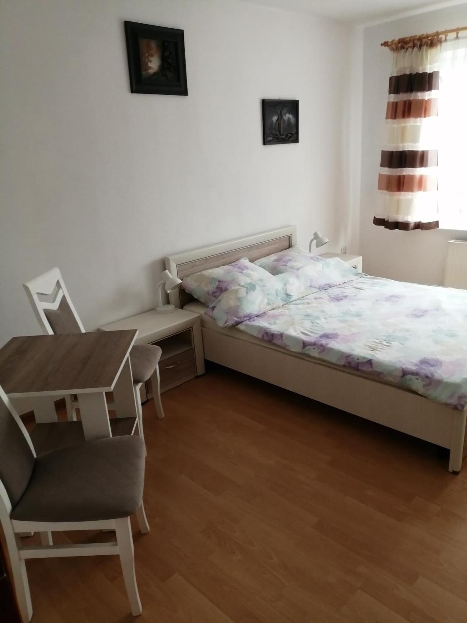 Roza Apartment Zelistrzewo ภายนอก รูปภาพ